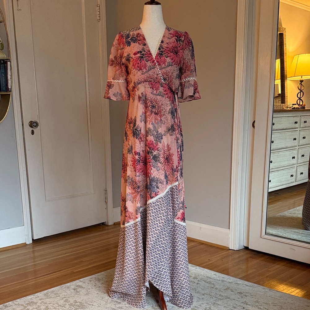 Hope + Ivy Maternity Pink Floral Wrap Maxi Dress with Puff Sleeve & Lace Trim